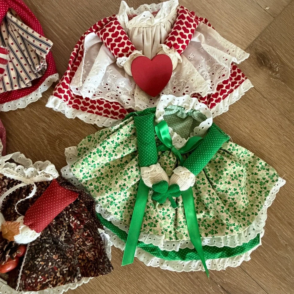Vintage Holiday Wine Bottle Covers Lot of 5 Seasonal Decor Patriotic Easter Fall